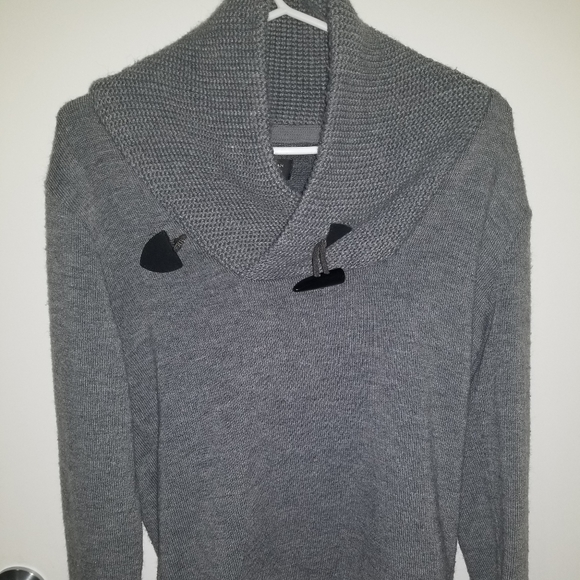 Zara Knit Sweater - Picture 1 of 4